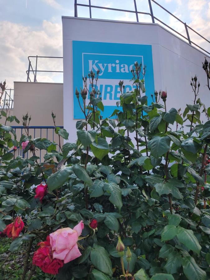 Kyriad Direct Lyon Nord - Dardilly Bagian luar foto